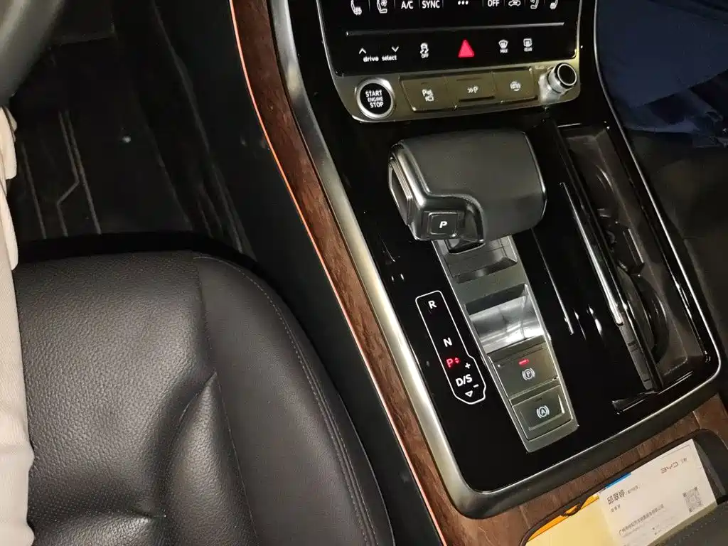 Audi Q7 — миниатюра 15