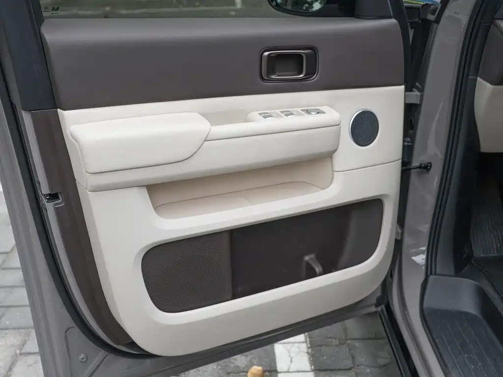 Li Auto Li MEGA — миниатюра 12