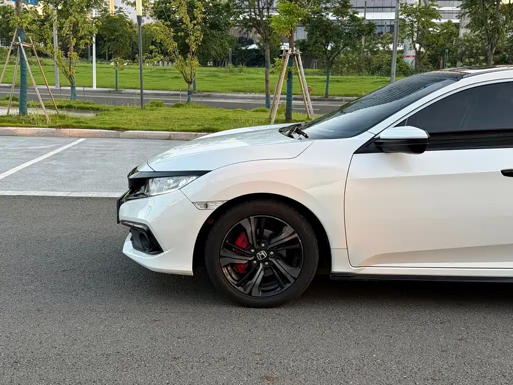 Honda Civic — миниатюра 4