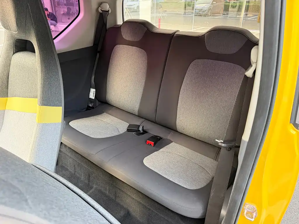 Wuling MINIEV — миниатюра 11