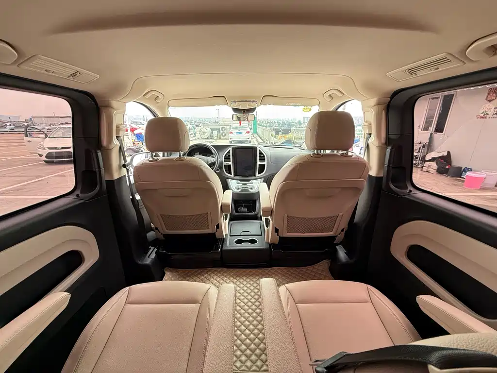 Mercedes-Benz Vito — миниатюра 11