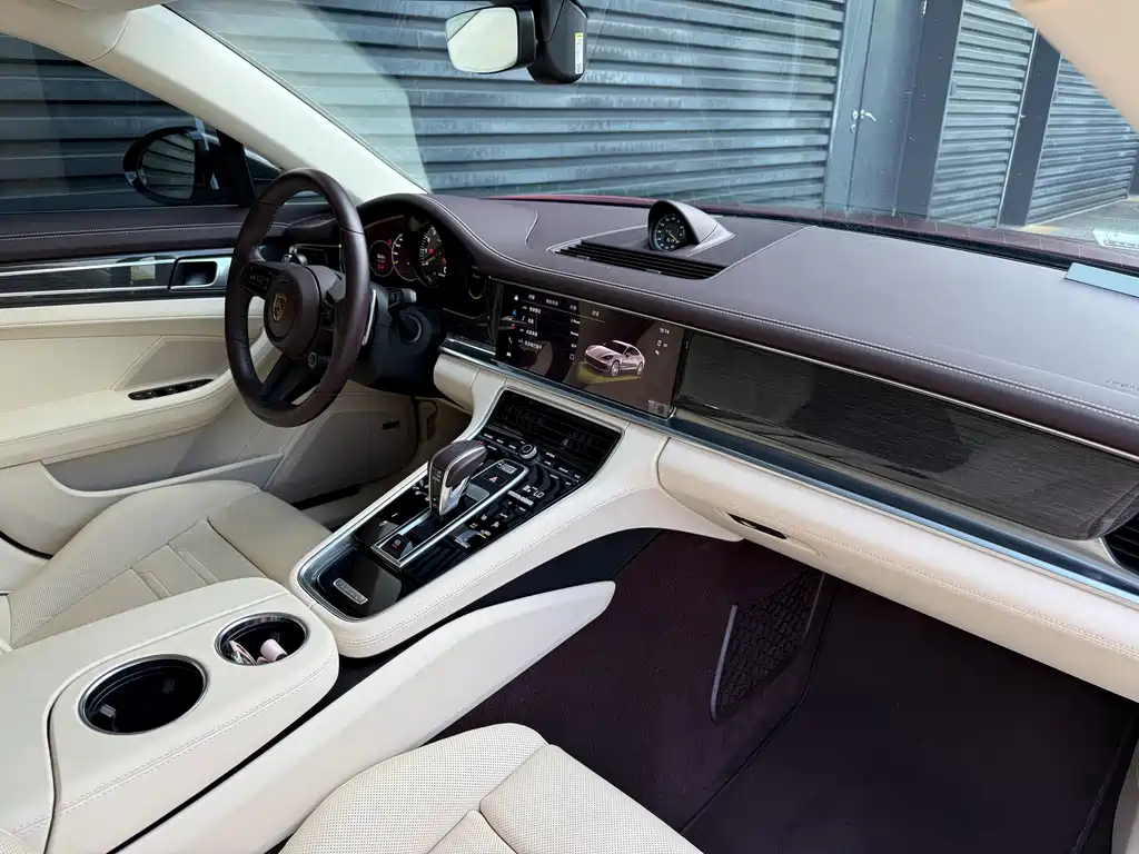 Porsche Panamera Hybrid — миниатюра 11