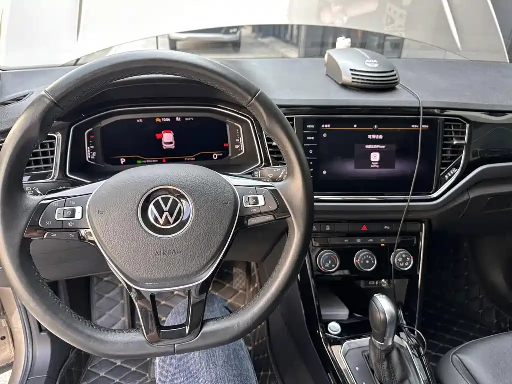 Volkswagen T-Roc — миниатюра 13