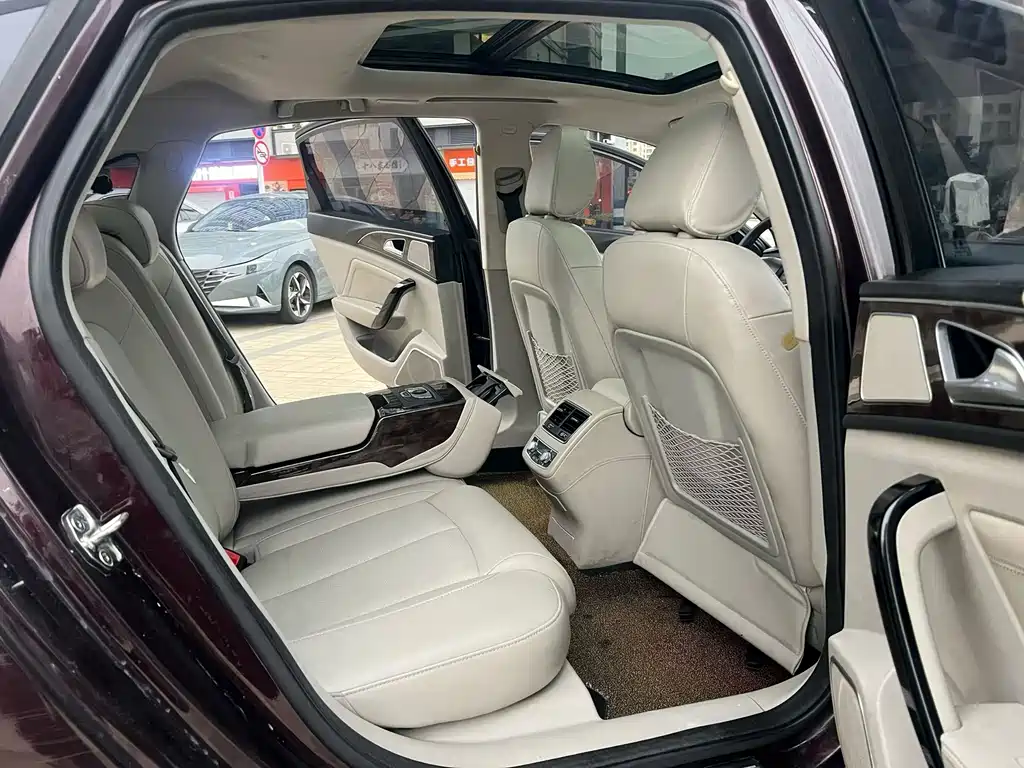 Zotye Zotye Z700 — миниатюра 5