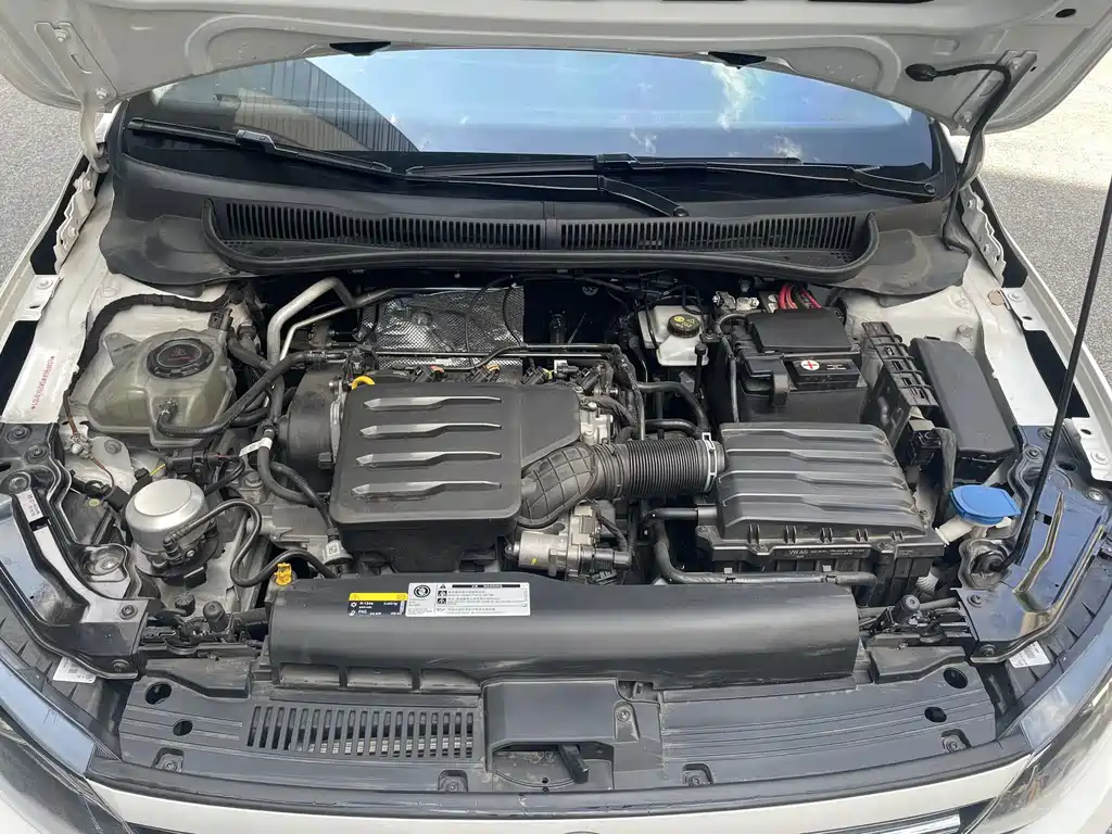 Volkswagen Polo — миниатюра 18