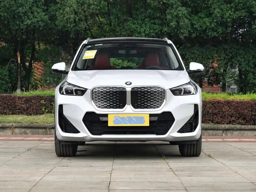 BMW iX1 — миниатюра 2