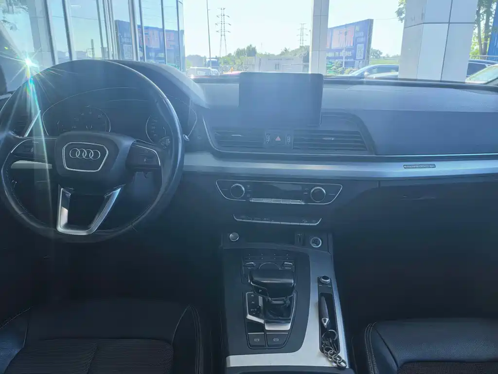 Audi Q5L — миниатюра 8
