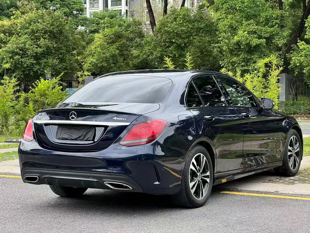Mercedes-Benz C-Class — миниатюра 16
