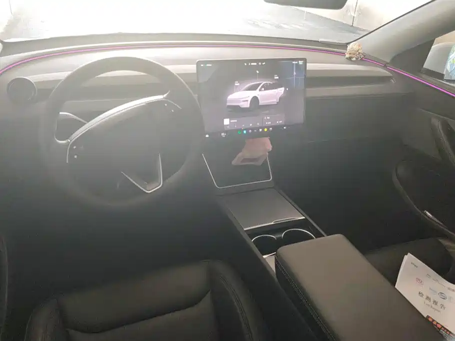 Tesla Model Y — фотографии объявления, Фото 12