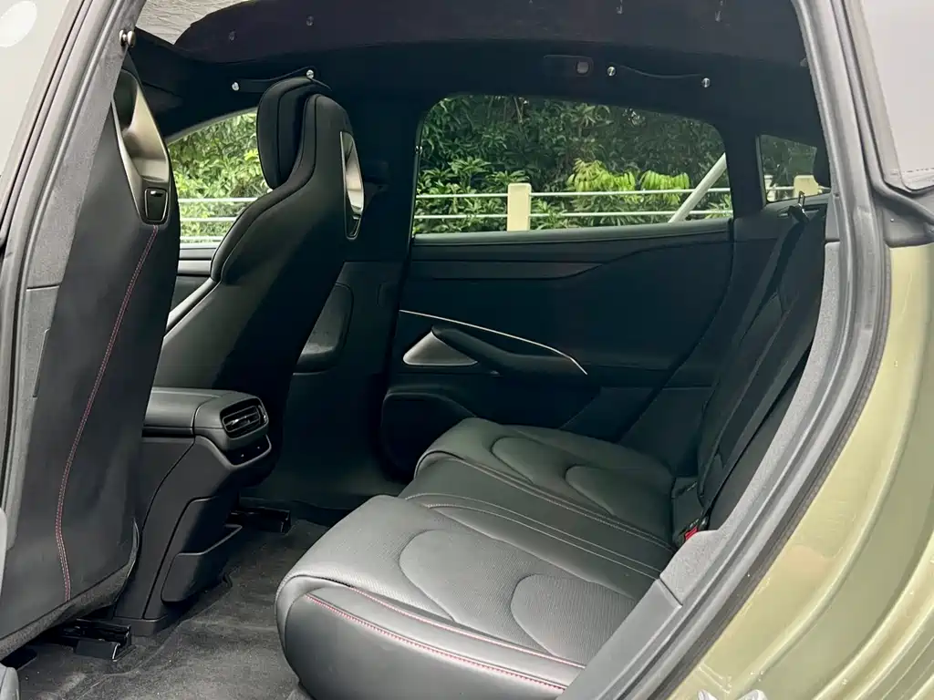 XIAOMI CAR XIAOMI SU7