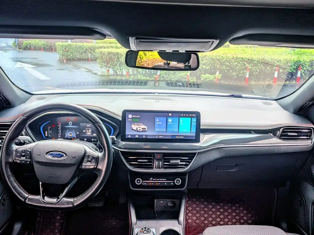 Ford Focus — миниатюра 20