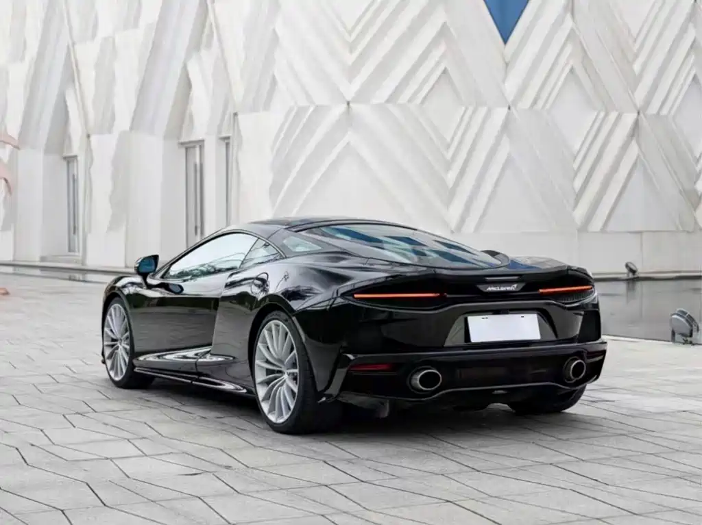 McLaren GT — миниатюра 2
