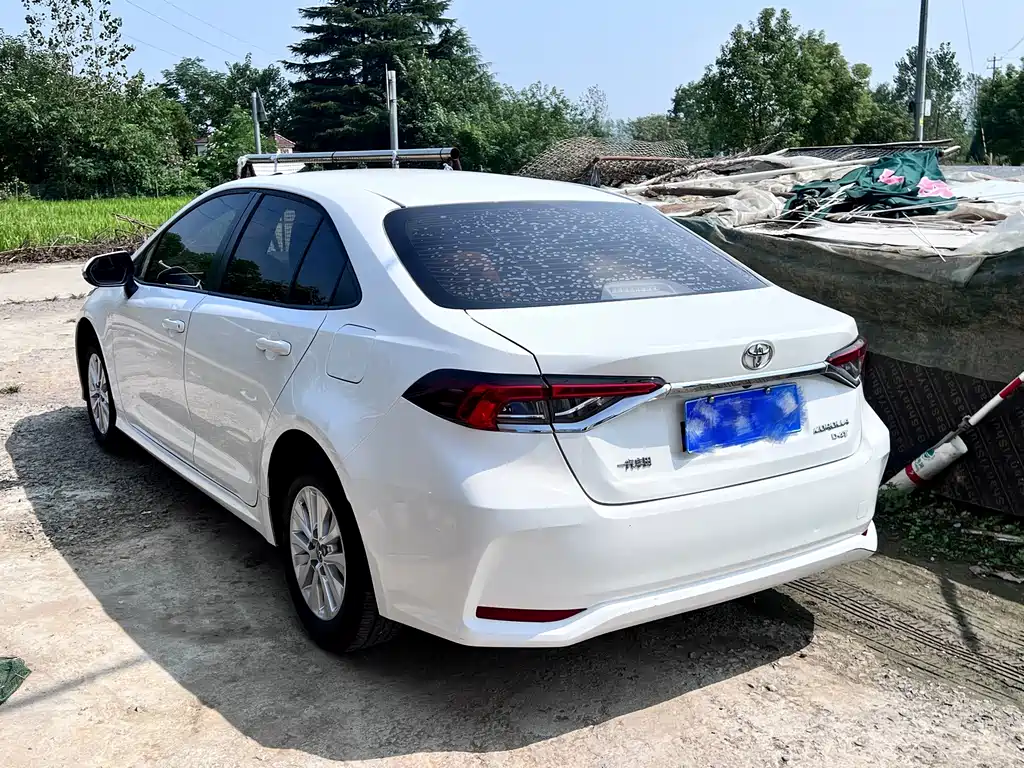 Toyota Corolla — миниатюра 7