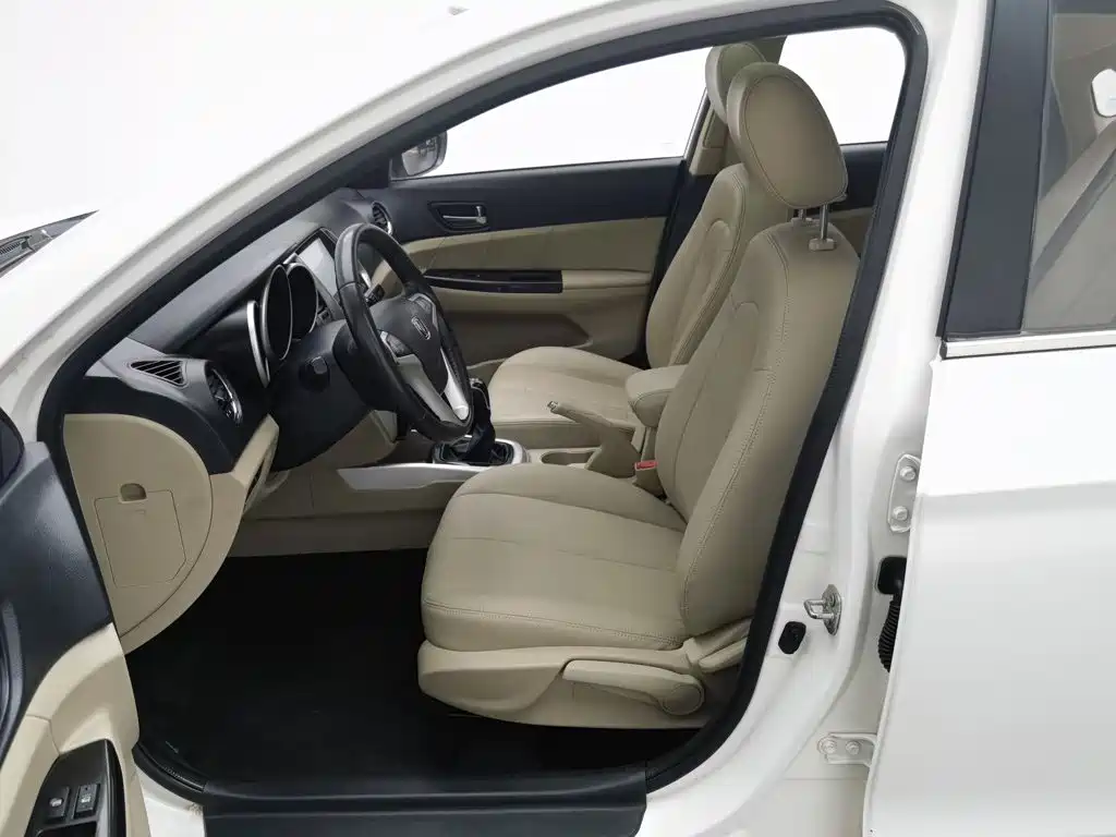 Changan Eado — миниатюра 10