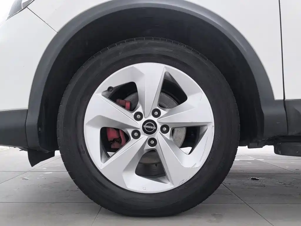 Nissan Qashqai — миниатюра 17