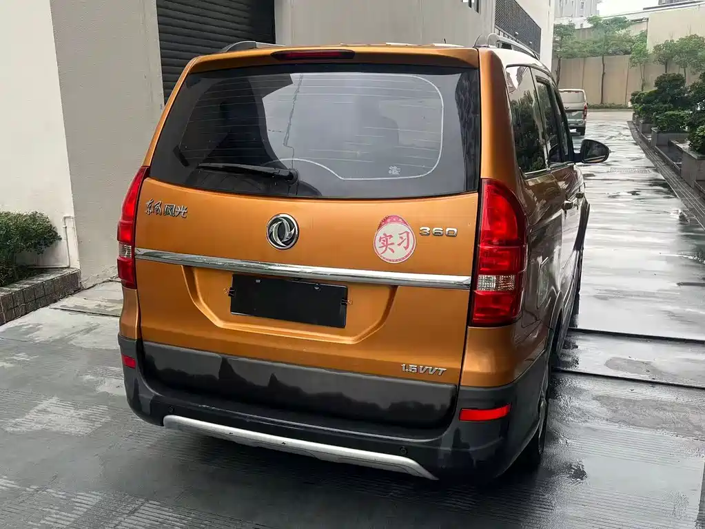 Dongfeng 360 2015 1.5L MT Luxury 7 мест IV