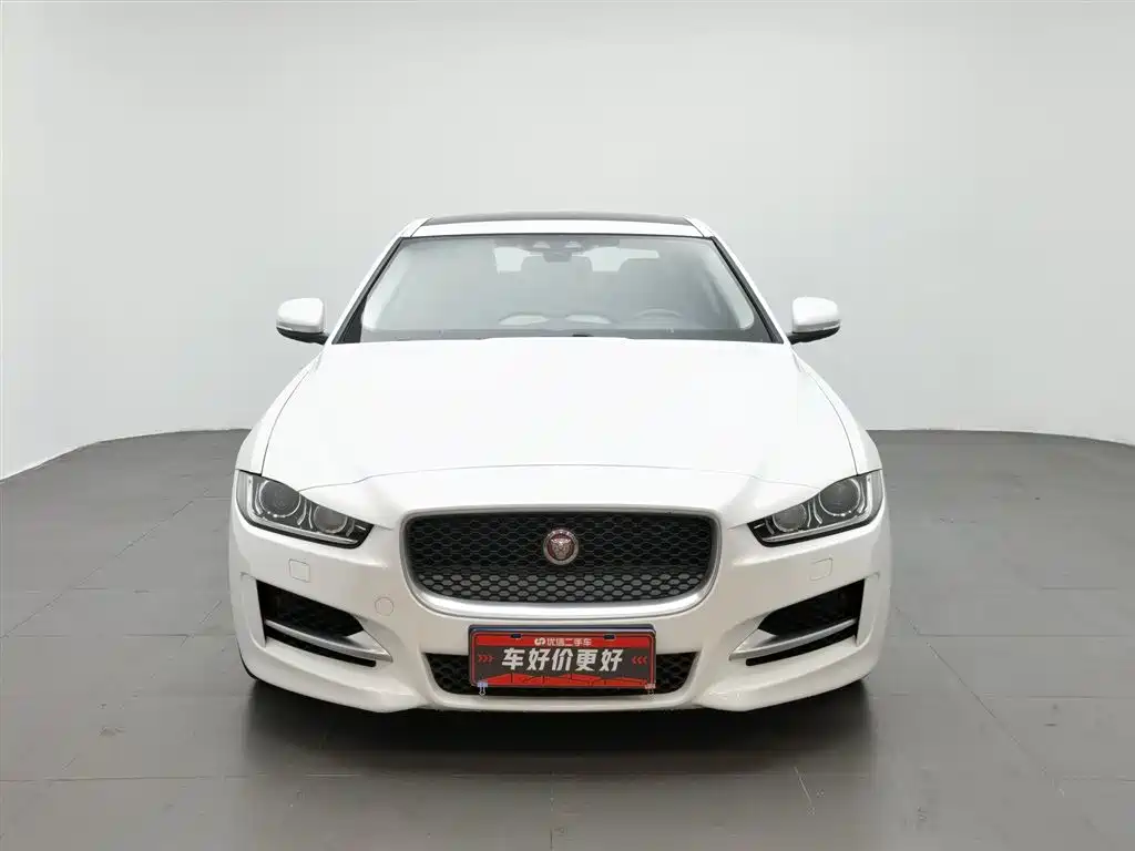 Jaguar XE 2015 2.0T 200PS R-Sport