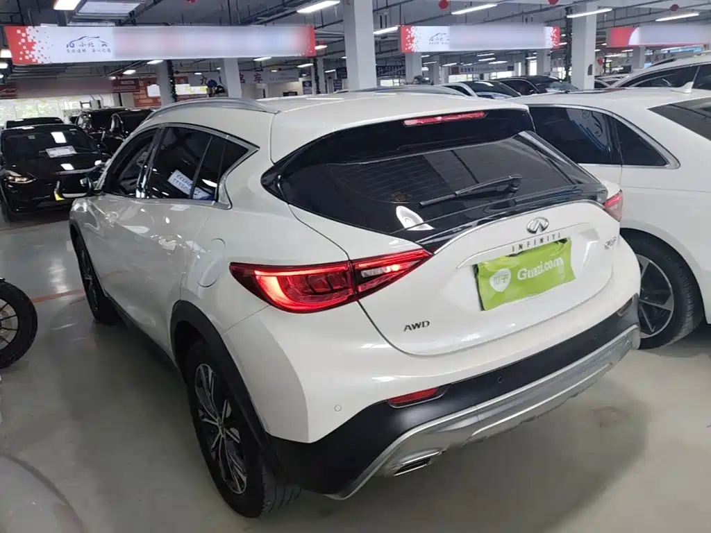 Infiniti QX30 — миниатюра 5