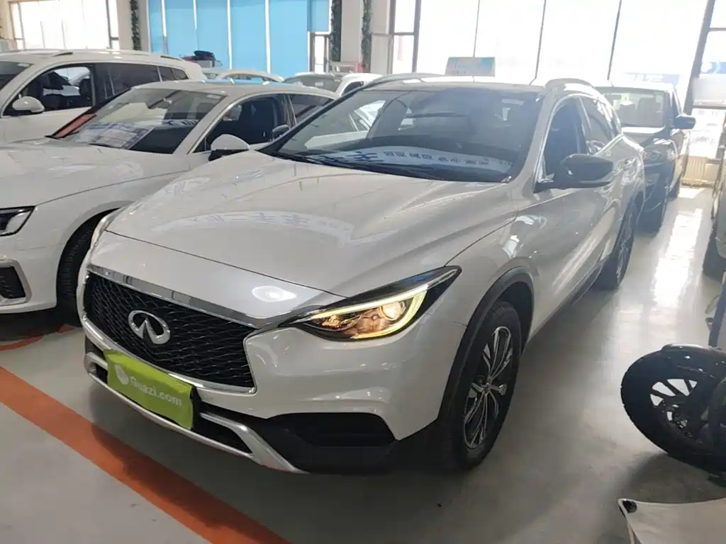 Infiniti QX30 — миниатюра 2