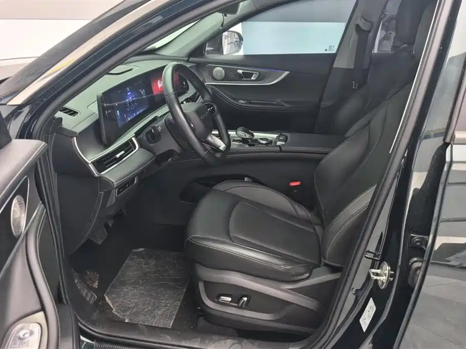 Chery 8 PRO 2022 290T 5 мест