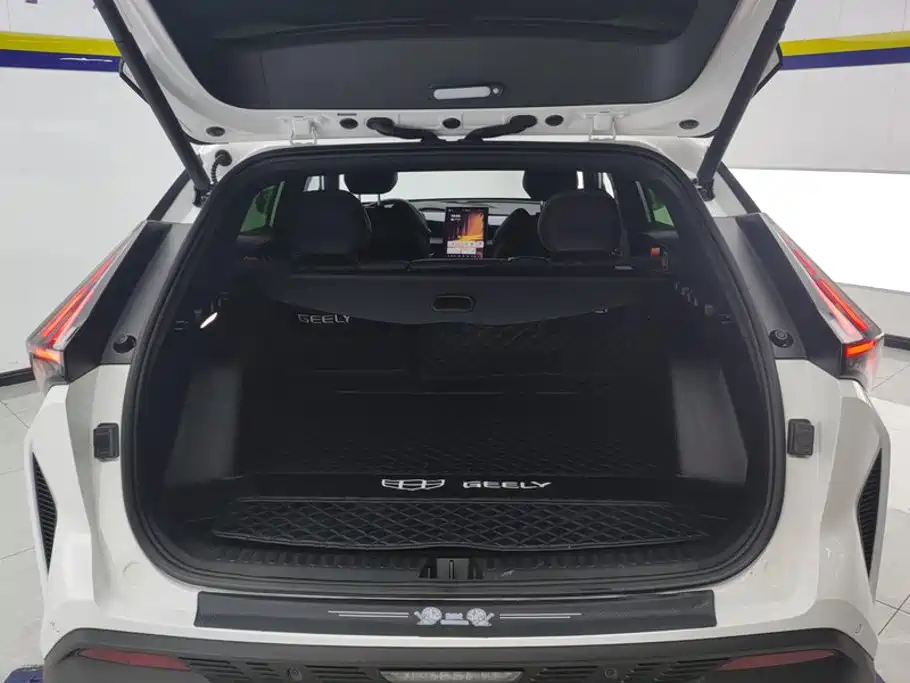 Geely Boyue — миниатюра 4
