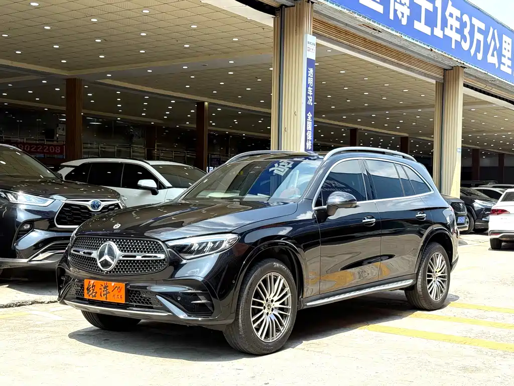 Mercedes-Benz GLC 2023