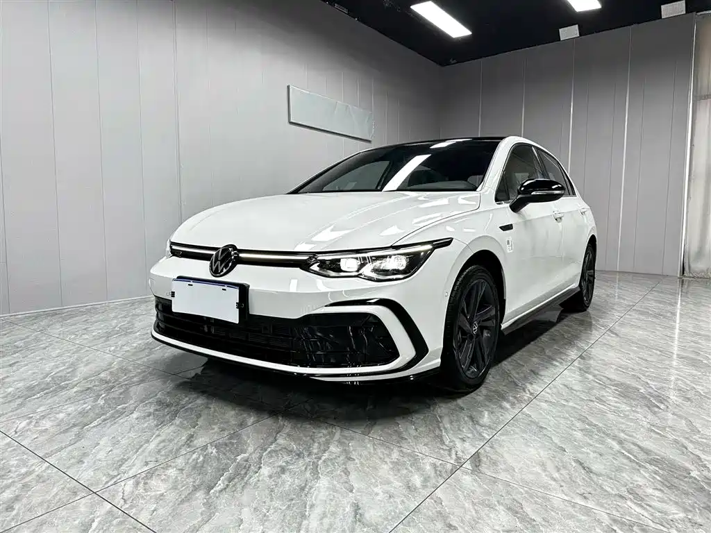 Купить Volkswagen Golf