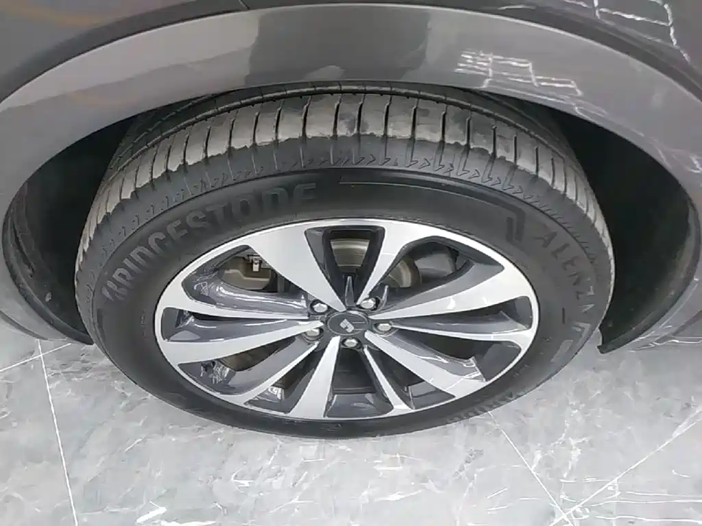 Li Auto Li ONE — миниатюра 23