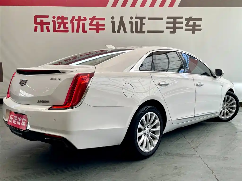 Cadillac XTS 2018 28T