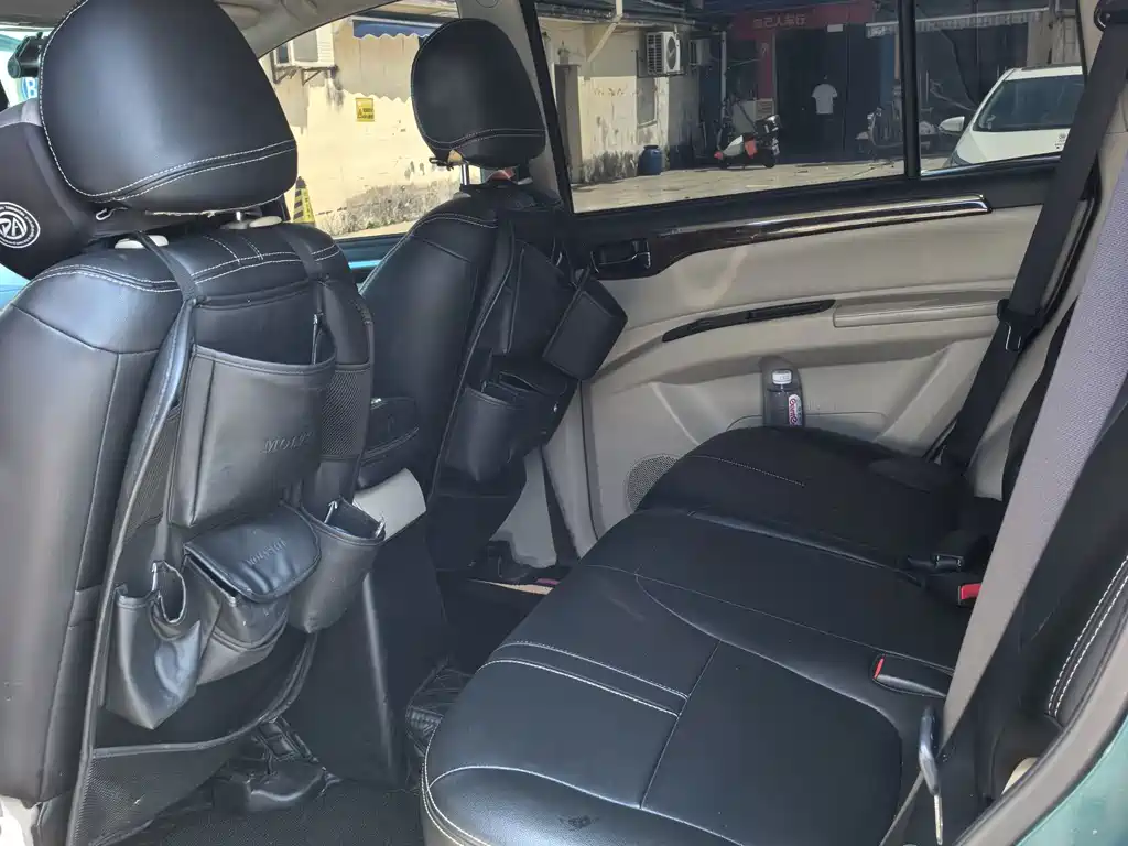 Mitsubishi Pajero Sport — миниатюра 6