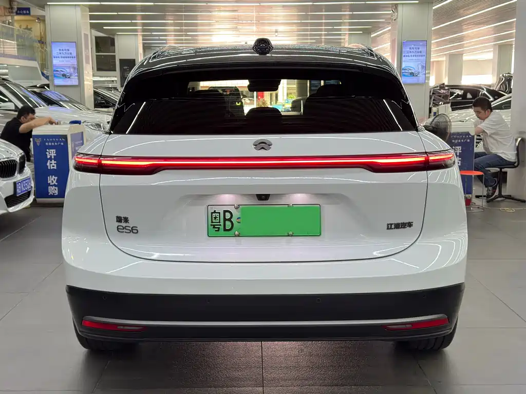 NIO ES6 — миниатюра 12