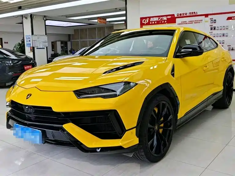 Lamborghini Urus 2024
