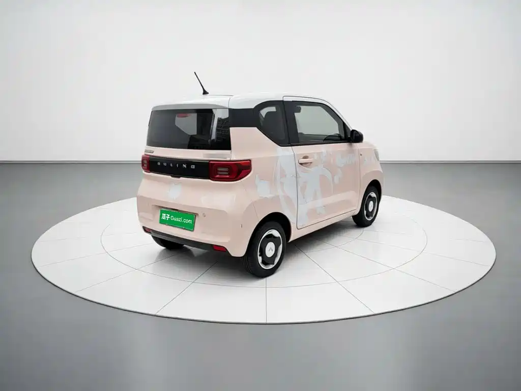 Wuling MINIEV — миниатюра 6