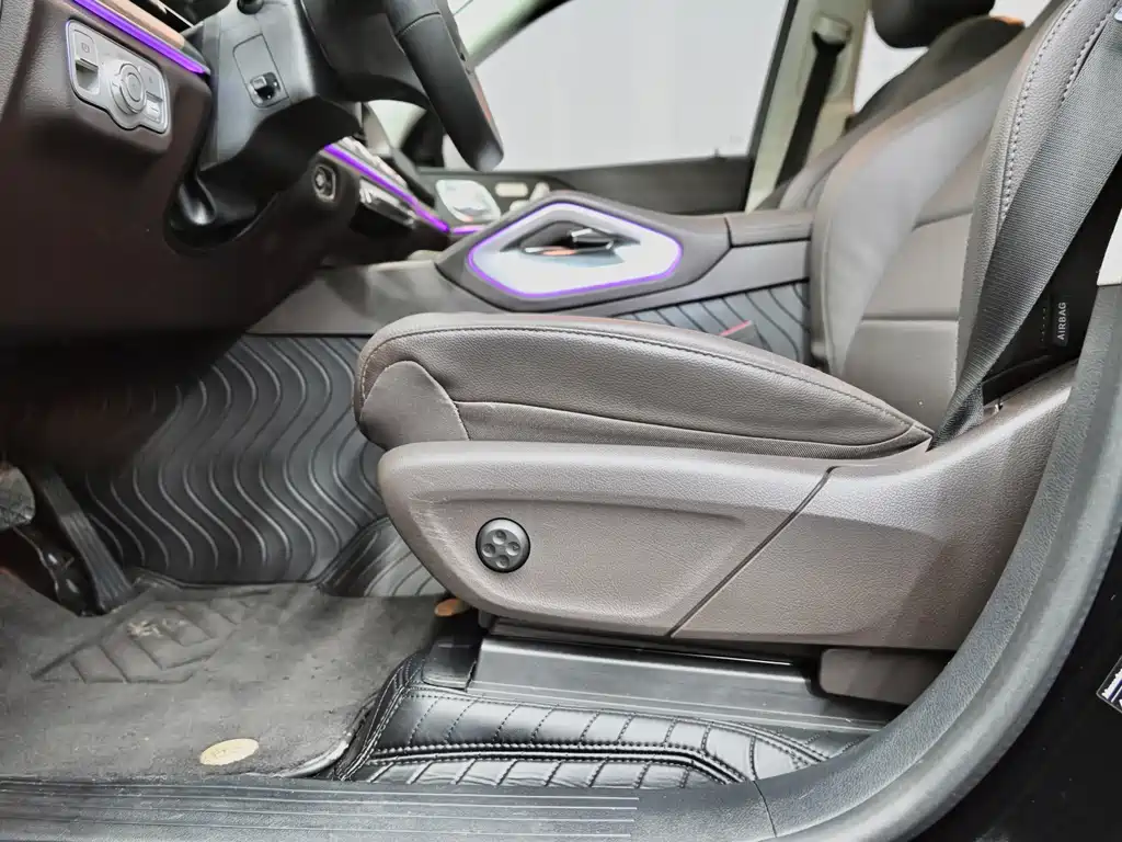 Mercedes-Benz GLE (Import) — миниатюра 16
