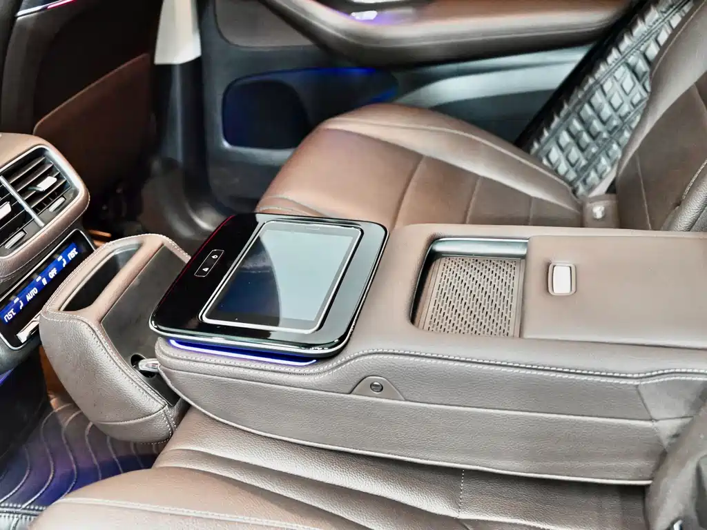 Mercedes-Benz GLE (Import) — миниатюра 12