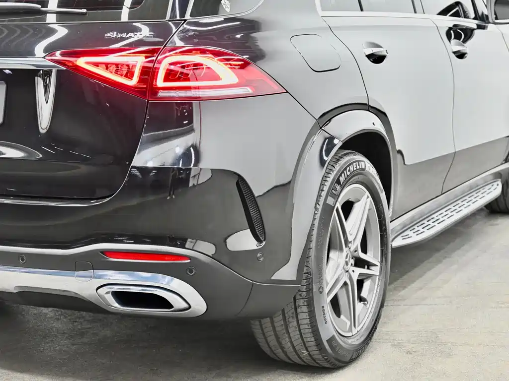 Mercedes-Benz GLE (Import) — миниатюра 37