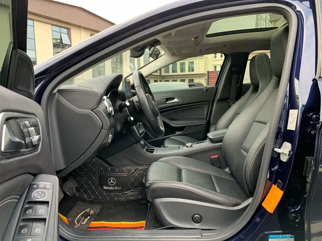 Mercedes-Benz GLA — миниатюра 12