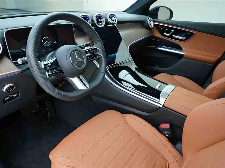 Mercedes-Benz GLC 2025 GLC 300 L 4MATIC 5 мест