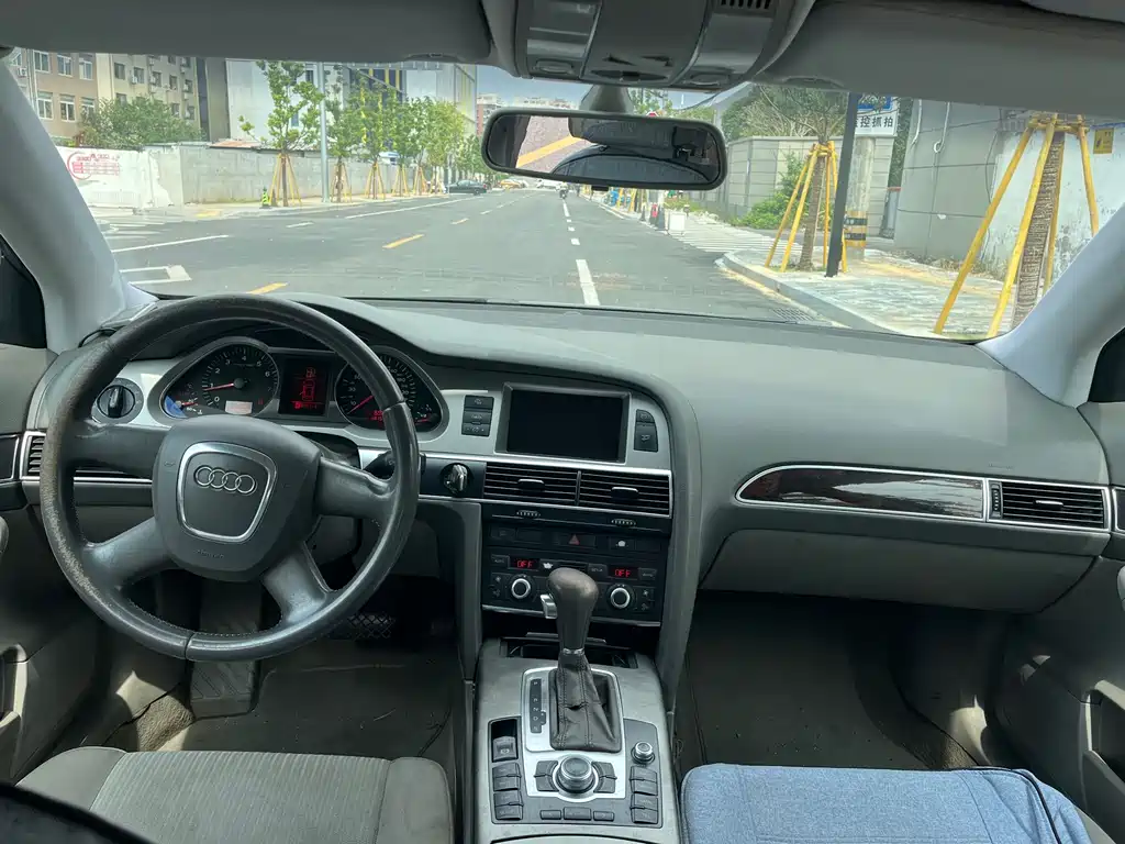 Audi A6L — миниатюра 11