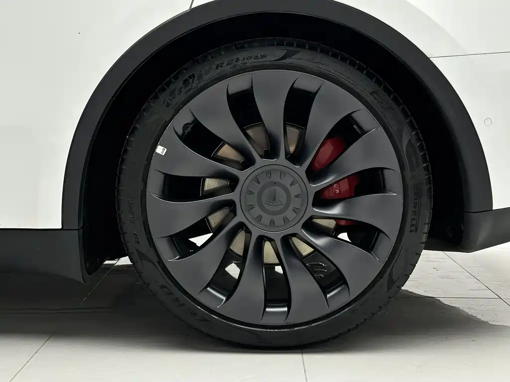 Tesla Model Y — фотографии объявления, Фото 19