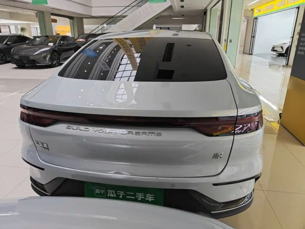 BYD Han — миниатюра 6