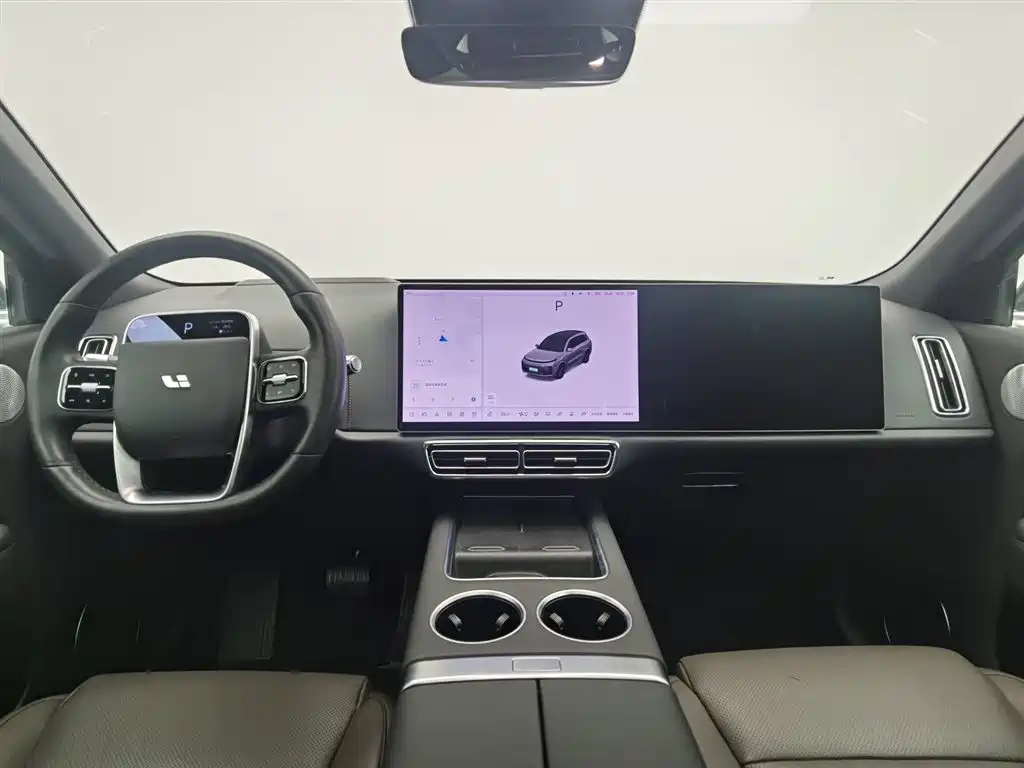 Li Auto L8 2023 Pro