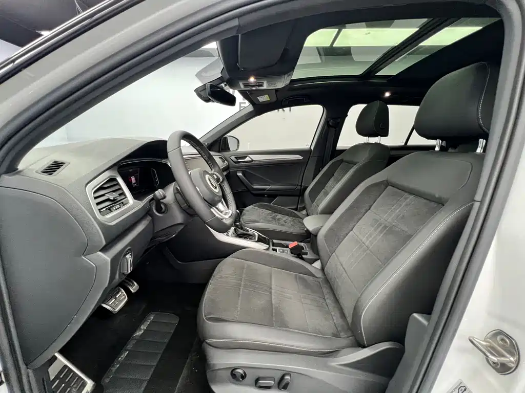 Volkswagen T-Roc — миниатюра 7