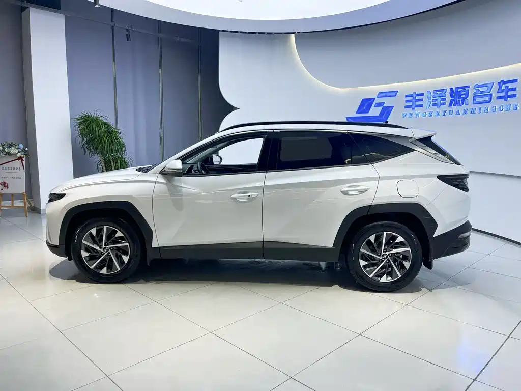 Hyundai Tucson 2023 L 1.5T AT GLX Elite