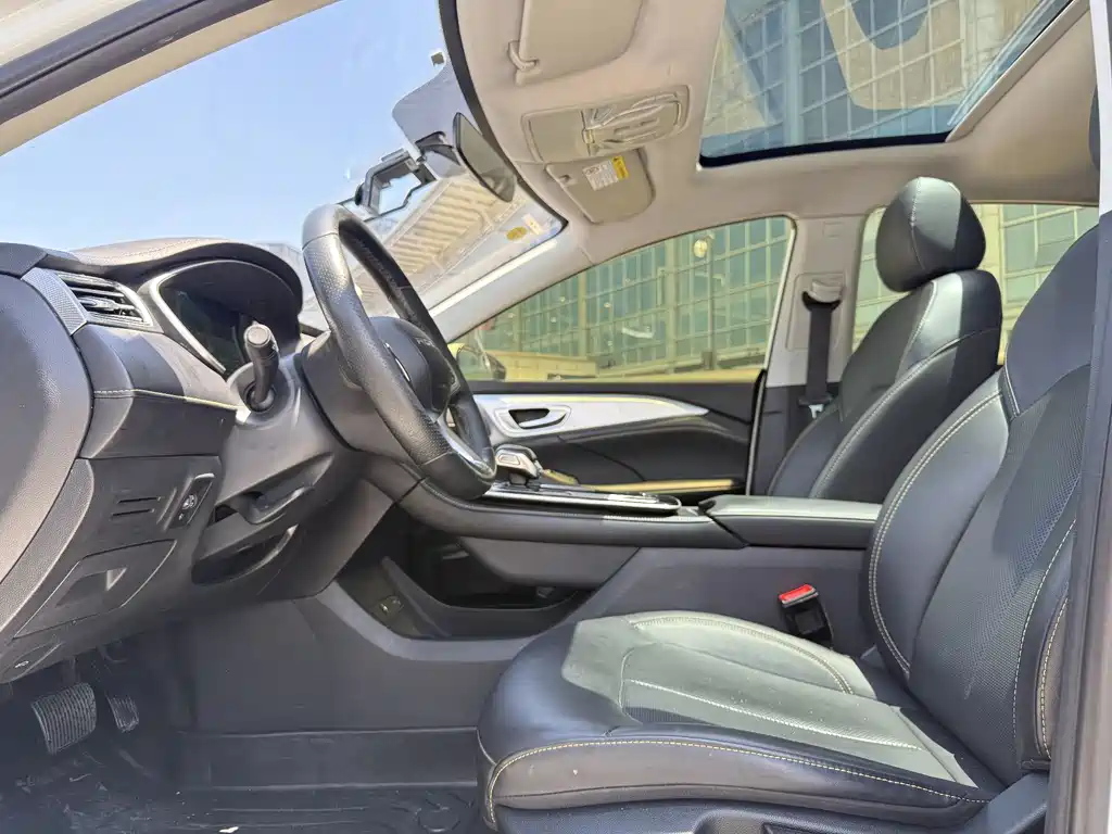 Roewe i6 MAX 2020 300TGI AT