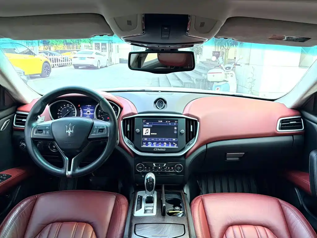 Maserati Ghibli — миниатюра 6