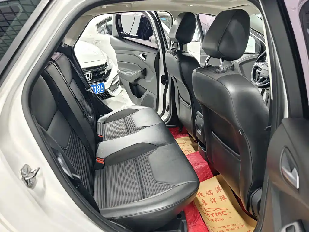 Ford Focus — миниатюра 9