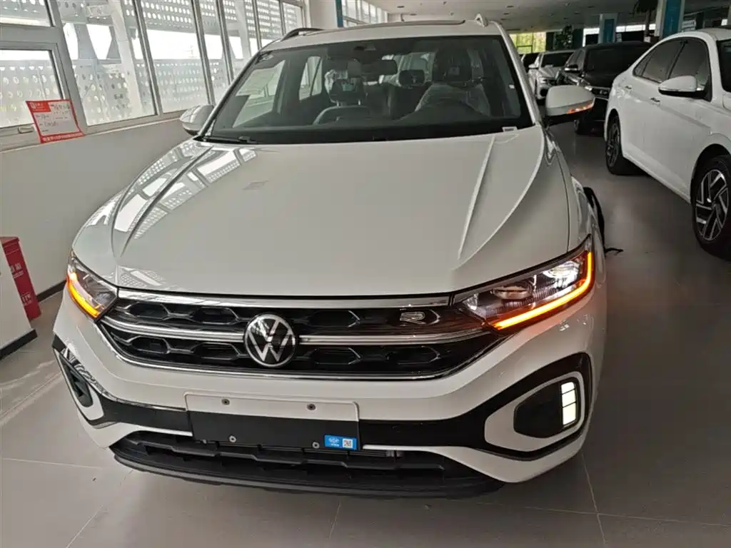 Volkswagen T-Roc 2025 300TSI DSG