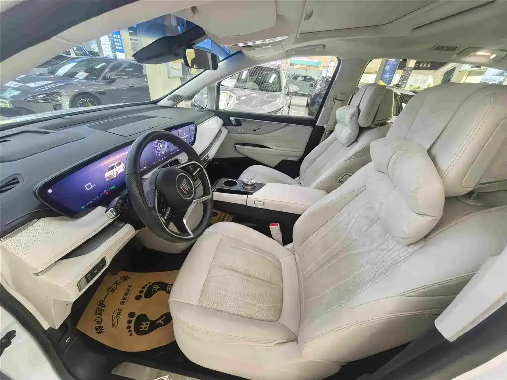 Buick GL8 Hybrid — миниатюра 4