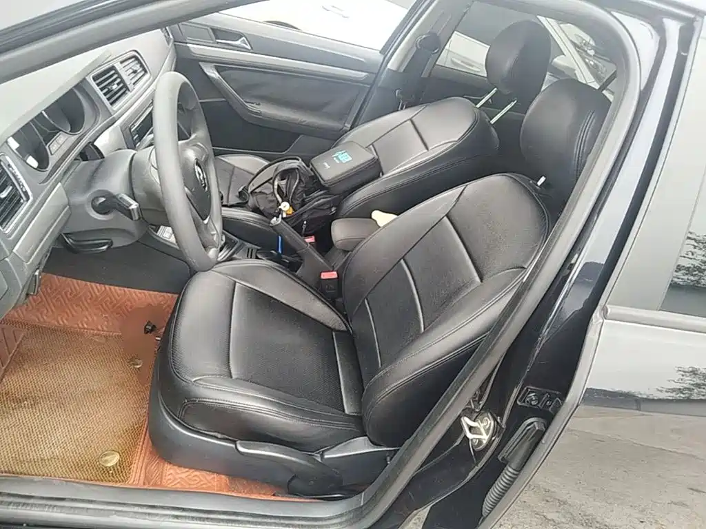 Volkswagen Lavida — миниатюра 15